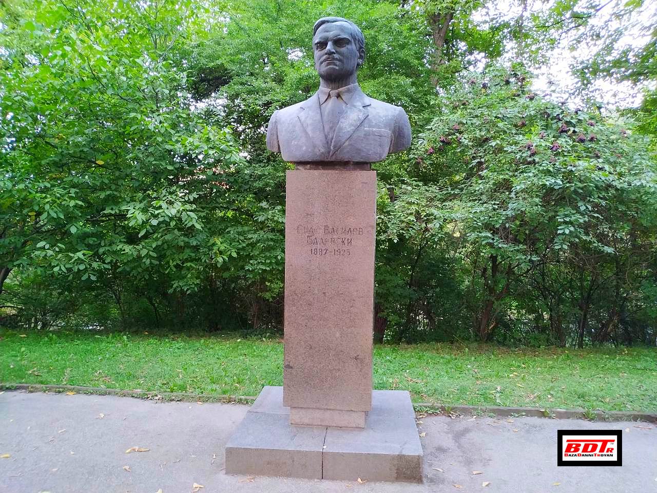 Паметник Спас Балевски